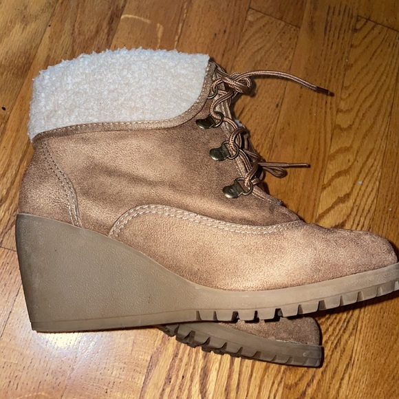 Woman ‘s shoes - Picture 5 of 6